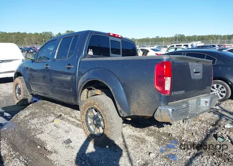 2015 Nissan Frontier Pro-4X/S/Sl/Sv z USA, uszkodzony, nr VIN 1N6AD0EV2FN730837